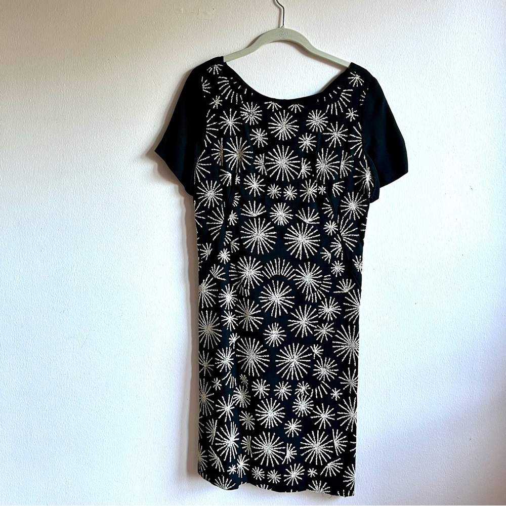 Vintage Elegant Black and White Starburst Dress